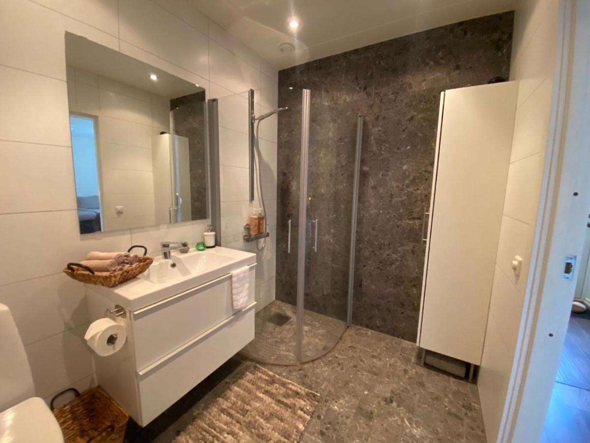 Cozy Modern Studio Apartment Stay Falkenberg Esterno foto
